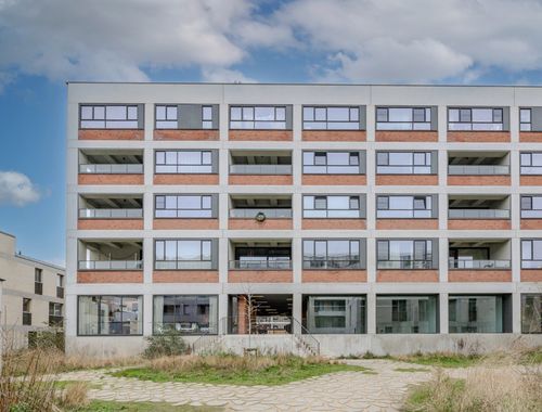                                         Bureaux à louer à Antwerpen, € 1.400
