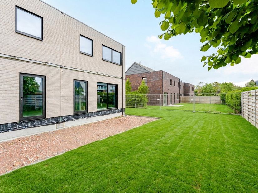 [[ DIT PAND NEEMT DEEL AAN DE ERA OPEN HUIZEN DAG OP 13/6 VAN 16:00 TOT 17:00 ]] Tijdelijke Actie: Koop je woning voor 30 juni 2026 en krijg 2 jaar GR