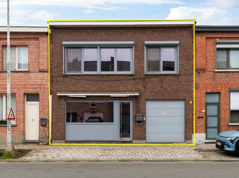Huis te koop in Predikherenhoevestraat 108,
                    2840 Reet