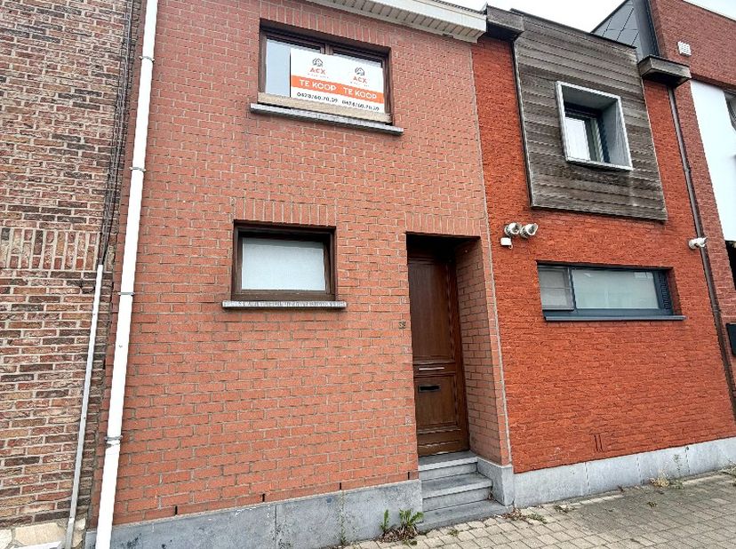 Huis te koop in Kortrijksesteenweg 89,
                    8530 Harelbeke