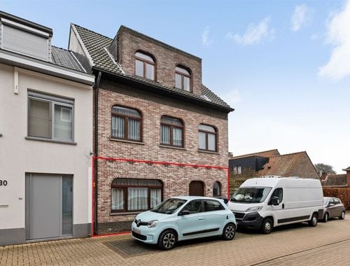                                         Gelijkvloers app. te koop in Kapellen, € 275.000
