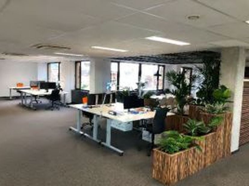 Bedrijfsvastgoed te huur in Uitbreidingstraat 40-42,
                    2600 Berchem