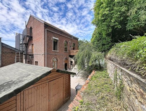                                         Appartementsgebouw te koop in Argenteau, € 630.000
