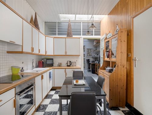                                         Gemengd gebruik te koop in Kessel-Lo, € 385.000
