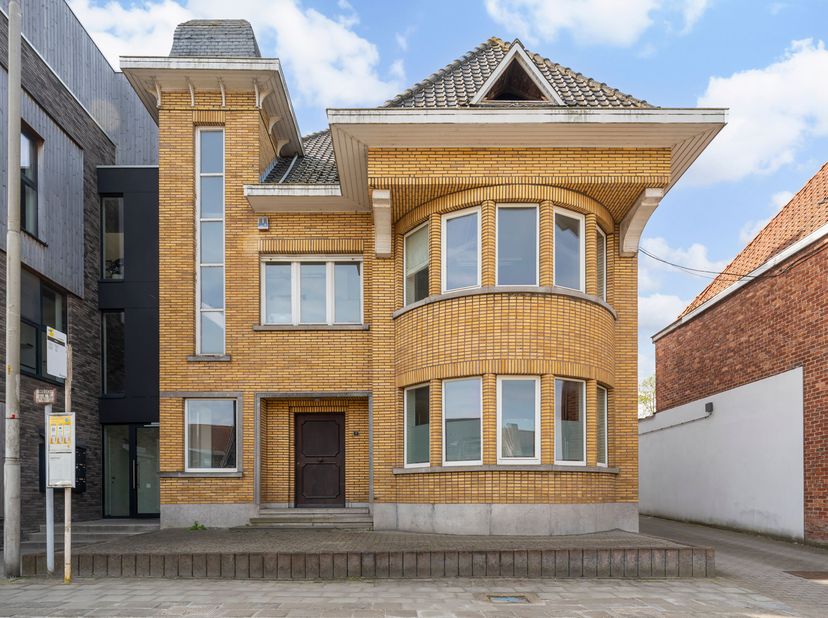 Huis te koop in Harelbekestraat 17A,
                    8570 Vichte