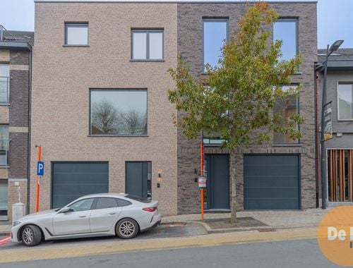                                         Bel-étage à vendre à Erembodegem, € 498.000
