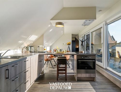                                        Appartement à louer à Ruddervoorde, € 725
