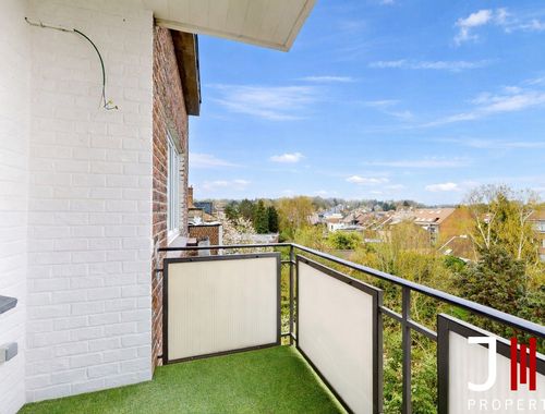                                         Appartement te huur in Kraainem, € 1.200
