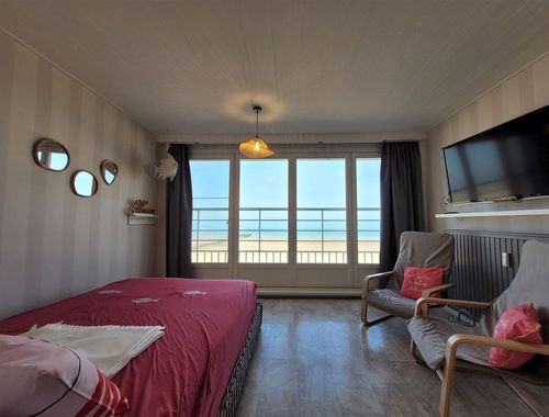                                         Studio met slaaphoek te huur in Middelkerke, € 650
