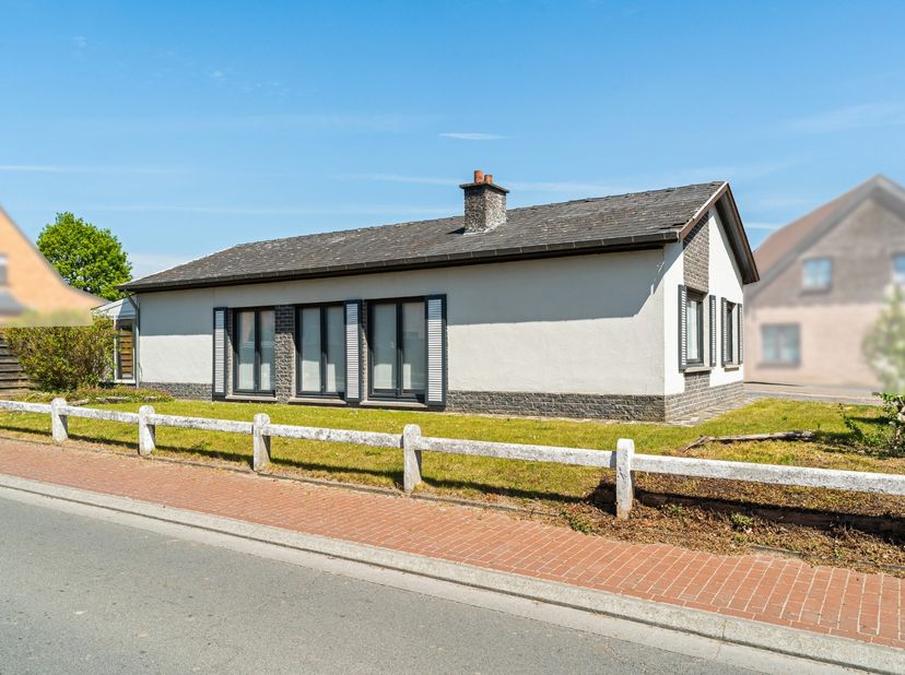 Huis te koop in Dreef 11,
                    9850 Merendree