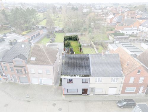                                         Maison à vendre à Ruiselede, € 240.000

