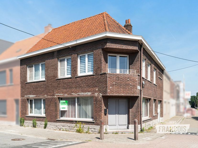 IMMO FRANCOIS MEETJESLAND PRESENTEERT GROENSTRAAT 62!<br />
WIJ VERWIJZEN U VOOR ALLE INFO, DOCUMENTEN EN ATTESTEN GRAAG DOOR NAAR ONZE WEBSITE: IMMOF