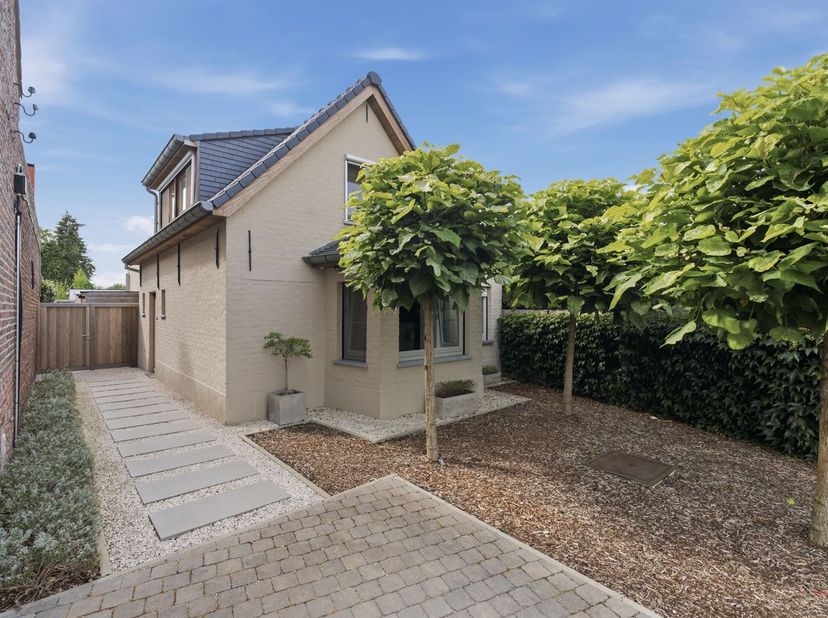 Huis te koop in Molenstraat 42,
                    9870 Olsene