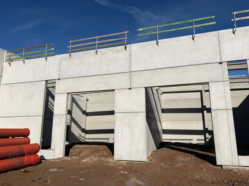 Unité PME neuve de 224&amp;nbsp;m² à louer<br />
Excellente situation le long de la fréquentée Mechelsesteenweg (N26), avec un accès rapide via la N21 ver