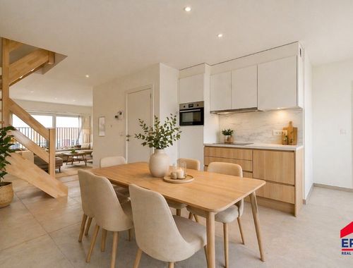                                         Appartement te koop in Eeklo, € 320.000
