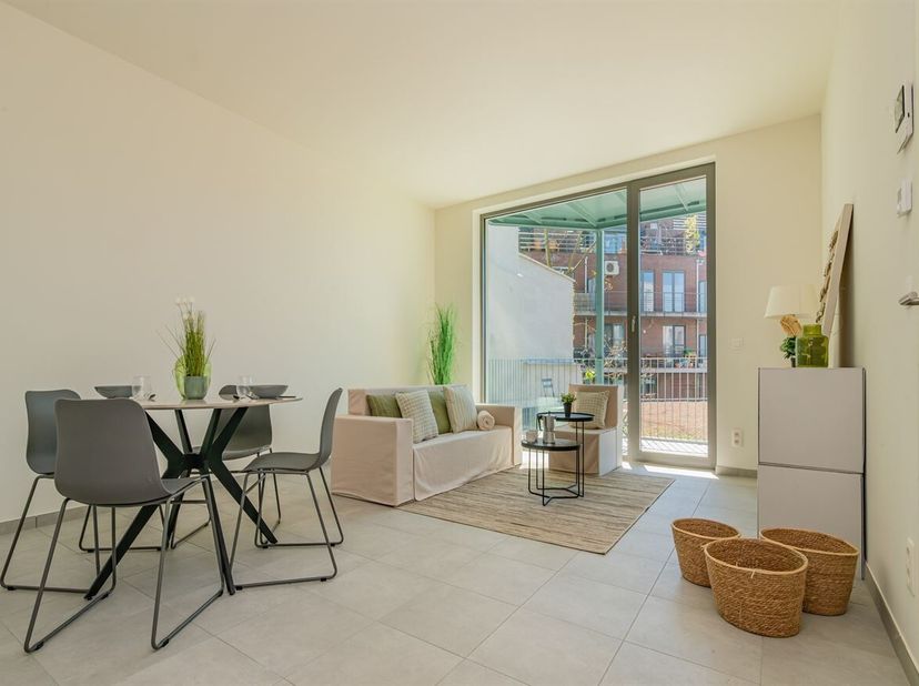 KNAP APP. MET 1 SLK + TERRAS OP EEN TOPLOCATIE IN ANTWERPEN!<br />
Locatie: In de residentiële wijk Zurenborg in het zuidoosten van de stad Antwerpen