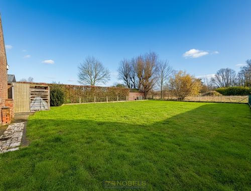                                         Bouwgrond te koop in Deinze, € 345.000
