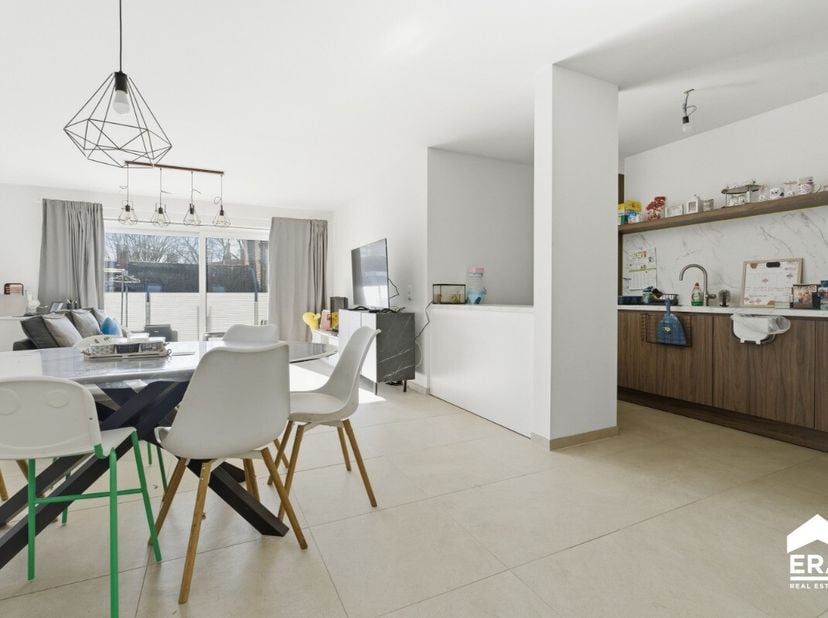 Appartement te koop in Vijfwegenstraat 18 bus 6,
                    8870 Emelgem