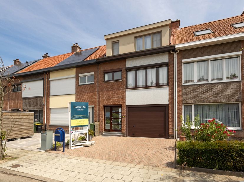 "Depuis 1974, mes parents se sont installés dans le quartier du “Nachtegalenhof” et j’y ai passé mon enfance. Lorsque, 20 ans plus tard, j’ai eu l’occ