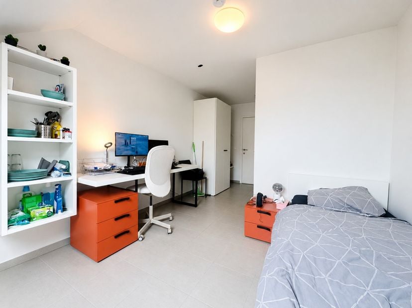 Studentenstudio te koop – centraal gelegen nabij hogescholen, winkels en openbaar vervoer!<br />
<br />
Deze studio is momenteel verhuurd en genereert