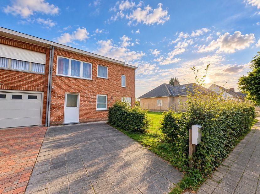 Huis te koop in Fabiolalaan 18,
                    8880 Rollegem-Kapelle