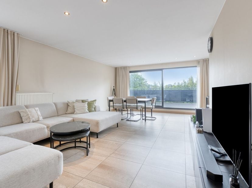 Welkom in Residentie De Lindentuin – Ringlaan 47 bus 4 te Maasmechelen!<br />
<br />
Bekijk je dit pand via een aanverwante website? Neem dan zeker ee