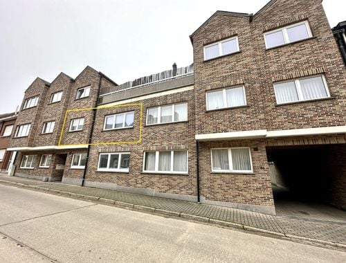                                         Appartement à louer à Denderleeuw, € 850
