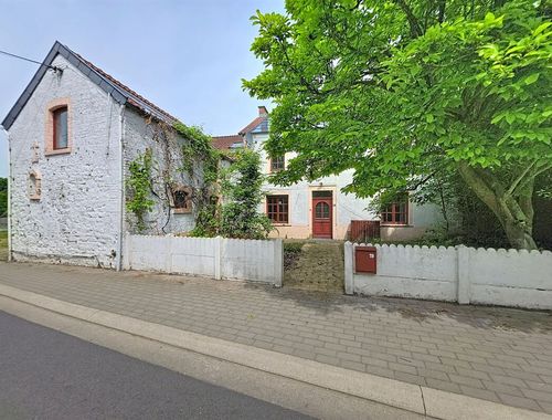                                         Maison à vendre à Tongrinne, € 395.000
