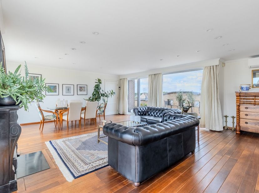 Appartement te koop in Kerkplein 5.0 bus 18,
                    3620 Lanaken
