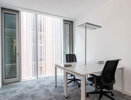                                         Immeuble de bureaux à louer à Waterloo, € 189
