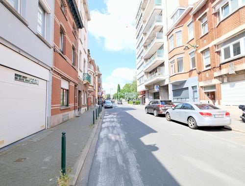                                         Duplex te koop in Sint-Jans-Molenbeek, € 159.000
