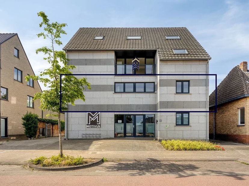 Appartement à vendre
                    à 3510 Kermt