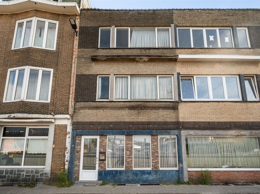 Bien professionnel à vendre
                    à 2500 Lier