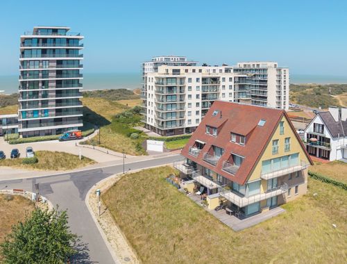                                         Appartement à vendre à De Panne, € 299.000
