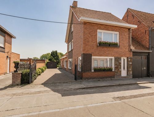                                         Maison à vendre à Dentergem, € 250.000
