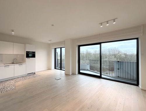                                         Studio te huur in Oudergem, € 900
