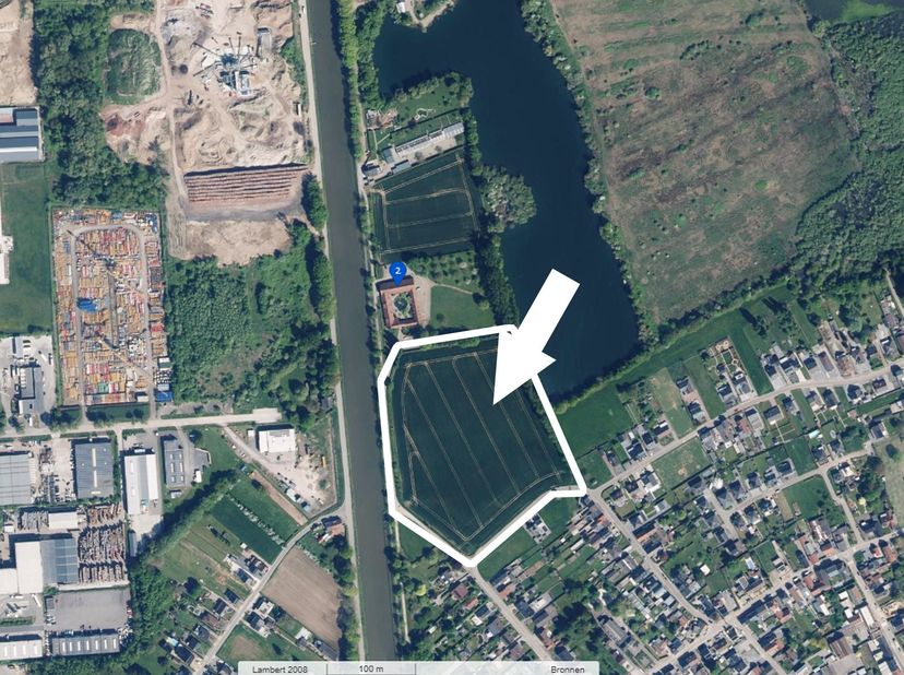 In het landelijke Boorsem gelegen perceel landbouwgrond. De laatste jaren werd er maïs, gerst en tarwe geteeld op de grond.<br />
Het perceel is een s