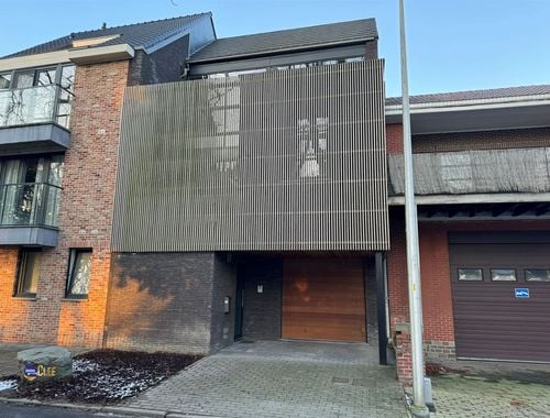                                         Maison deux facades à louer à Sint-Truiden, € 1.350
