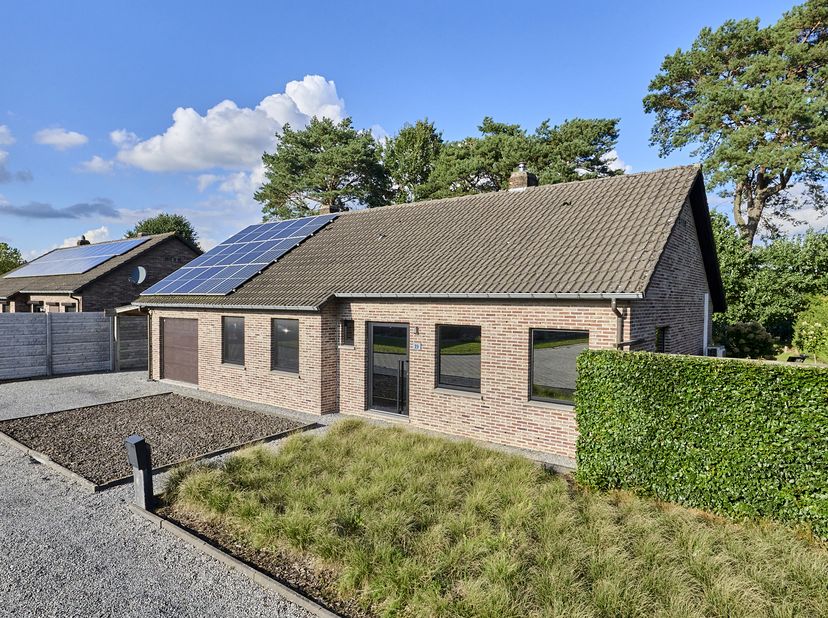 Huis te koop in Madeliefstraat 19,
                    3530 Houthalen