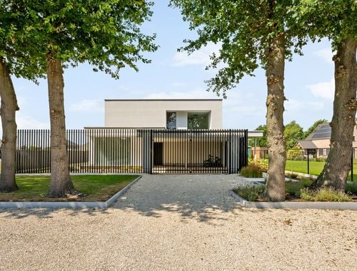                                         Moderne villa te koop in Lommel, € 998.000
