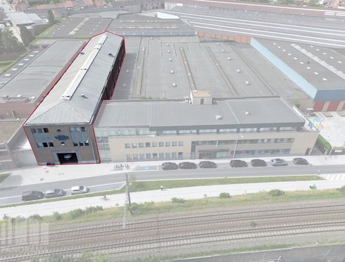                                         Bâtiment d’entreprise à vendre à Roeselare, € 875.000
