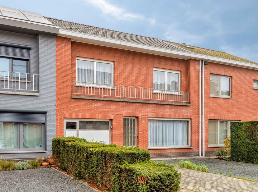 Huis te koop in Donkstraat 90A,
                    2870 Ruisbroek