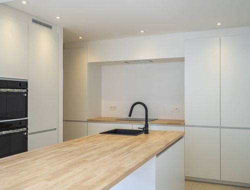                                         Appartement te koop in Waregem, € 260.000
