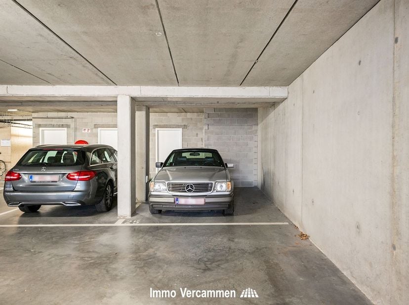 Garage à vendre à Mechelbaan 552,
                    2580 Putte