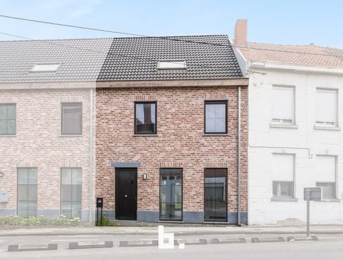                                         Maison à vendre à Kortrijk, € 330.050
