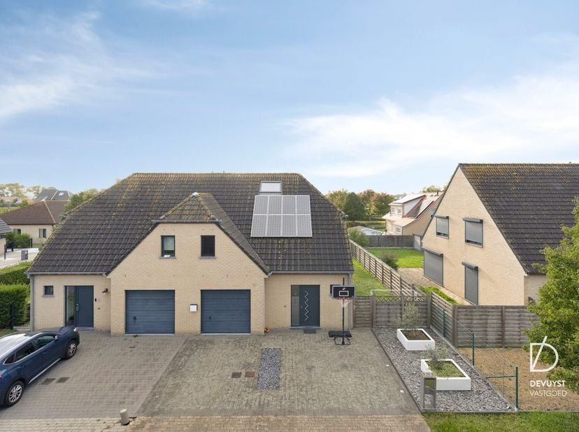 Huis te koop in Camiel Piessenstraat 4,
                    8420 Klemskerke