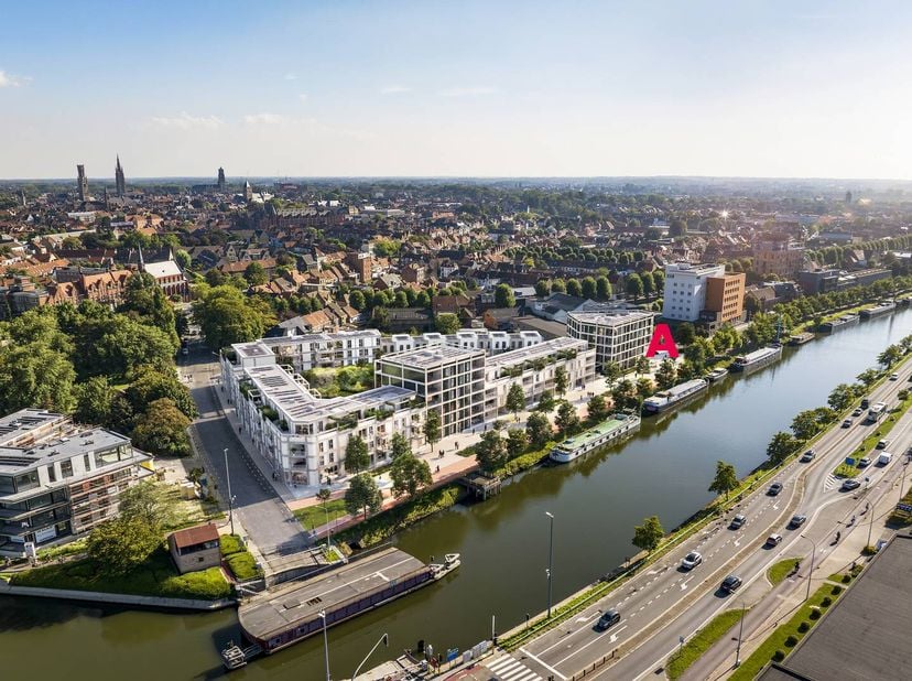 Le projet Kolenkaai est situé dans un endroit de rêve sur le canal Gand-Bruges-Ostende. La superficie de pas moins de 10 000 m² offre de l'espace pour