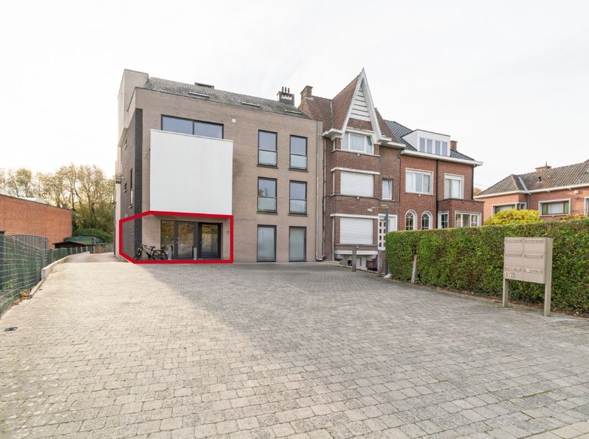 [[ CE BIEN PARTICIPE À LA JOURNÉE MAISONS OUVERTES ERA LE 13/6 DE 16:00 À 17:00 ]] Vous recherchez un appartement confortable dans un emplacement cent