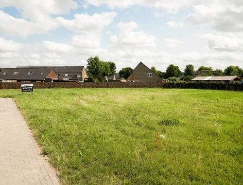                                         Bouwgrond te koop in Wingene, € 200.000
