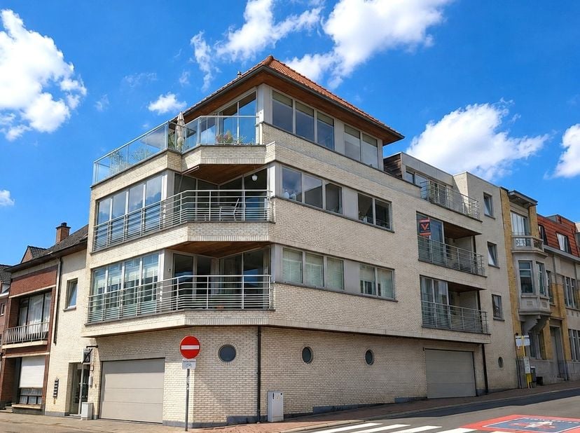 ZAT.29/8 - 1STE BEZOEKDAG OP AFSPRAAK 0488.85.81.84<br />
Prachtig energiezuinig 2-slaapkamerappartement met 2 zonnige terrassen en lift in hartje Ger